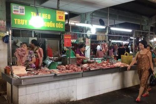 Nhiều ẩn số giá thịt heo Tết