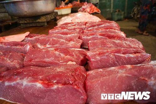 Giá tăng cao chưa từng có, Bộ Công Thương 'mở cửa' cho nhập khẩu thịt lợn