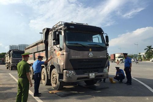 'Săn' xe quá tải
