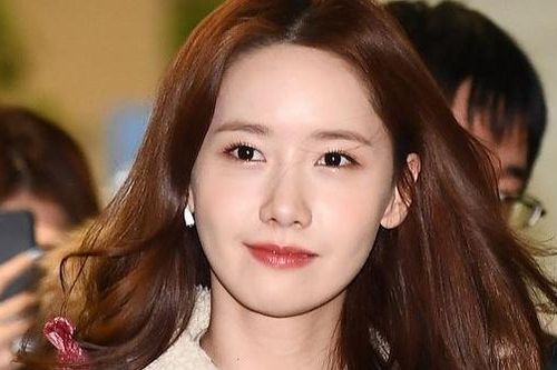 Ảnh Yoona ở sân bay lọt top tìm kiếm nhiều nhất Hàn Quốc