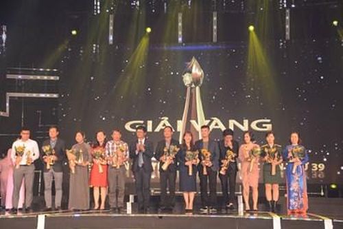 Phim 'Về nhà đi con' đoạt giải đặc biệt tại Liên hoan Truyền hình toàn quốc lần thứ 39