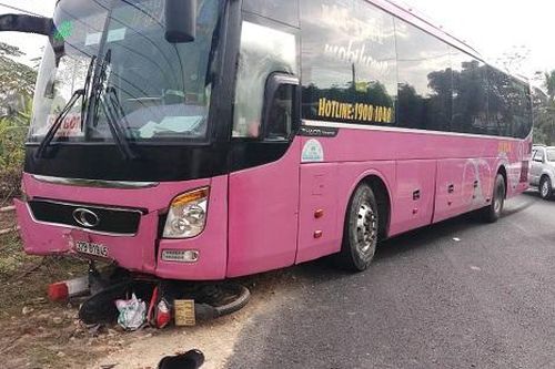 Hai vợ chồng thương vong khi đi mua quà sinh nhật cho con