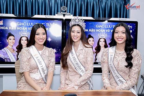 Khánh Vân, Thúy Vân, Kim Duyên rạng rỡ trong buổi giao lưu với VietNamNet