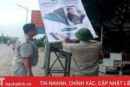 Thị xã Kỳ Anh mạnh tay xử lý 'rác' quảng cáo, rao vặt