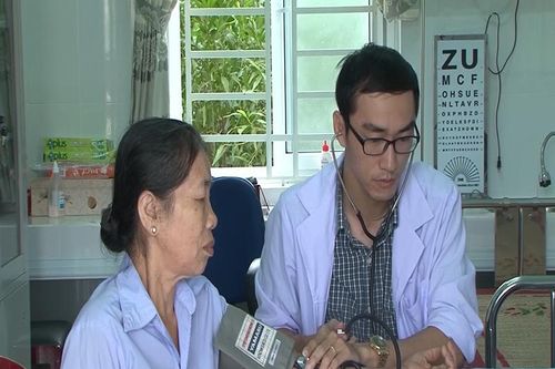 Nguy cơ gia tăng bệnh tăng huyết áp khi thời tiết chuyển lạnh