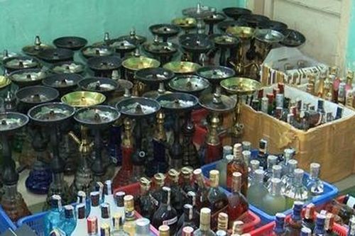 Phát hiện hàng trăm trai rượu ngoại không rõ nguồn gốc tại nhiều quán bar