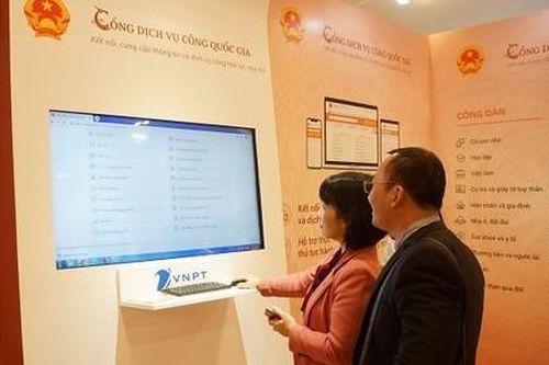 Hàng ngàn thẻ BHYT được cấp đổi qua Cổng dịch vụ công quốc gia