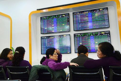 Cơ hội cho vàng hay chứng khoán?