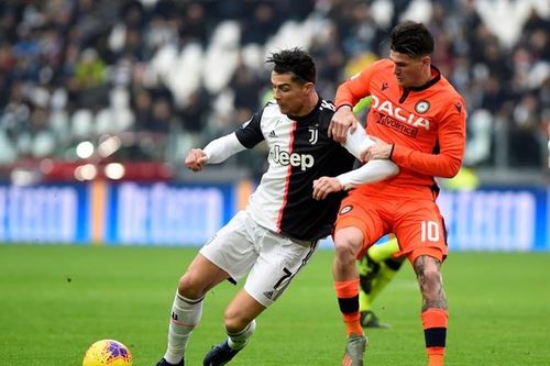 Ronaldo lập cú đúp đưa Juventus trở lại ngôi đầu Serie A