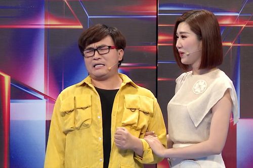 Nam Thư, Thúy Ngân chê Đại Nghĩa già