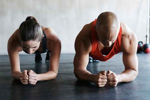 Mỡ bụng 'bay' ngay, chẳng còn dấu vết nếu cứ plank thế này