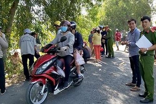 Tông xe máy vào gốc cây, nam thanh niên tử vong tại chỗ