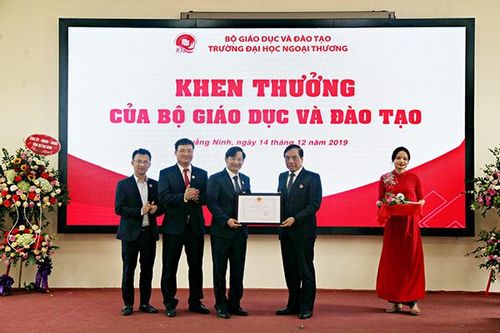 Cung cấp nguồn nhân lực chất lượng cao cho vùng Đông Bắc