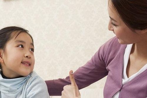 Đừng cố ép con học giỏi bởi điểm số không phải là yếu tố chính quyết định thành công trong tương lai của một đứa trẻ