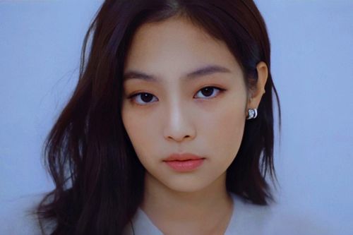 Jennie (Black Pink) được bình chọn là mỹ nhân ăn hình của năm