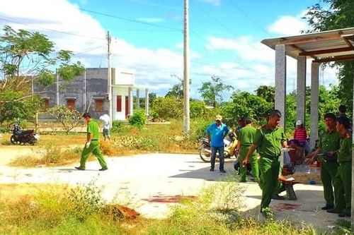Đâm chết anh trai người yêu vì bị ngăn cấm