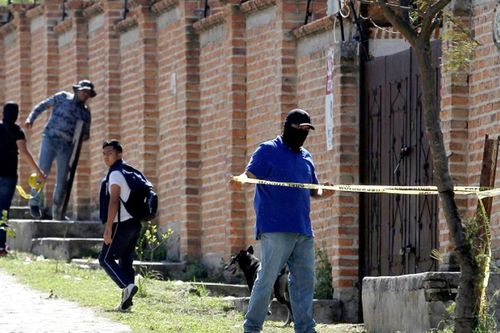 Cảnh sát Mexico phát hiện 50 thi thể tại một trang trại