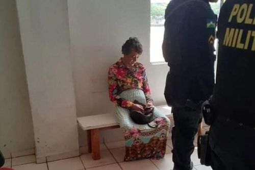 Thanh niên giả dạng làm mẹ mình vì lý do kỳ quặc
