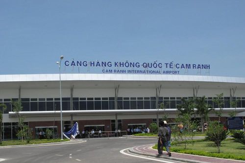 Đề xuất tăng phí sân bay Cam Ranh lên 20 USD/hành khách