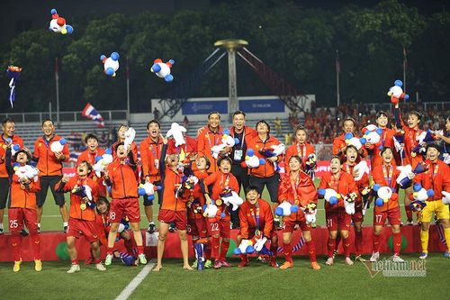 Tuyển nữ Việt Nam nhận hơn 20 tỷ sau HCV SEA Games