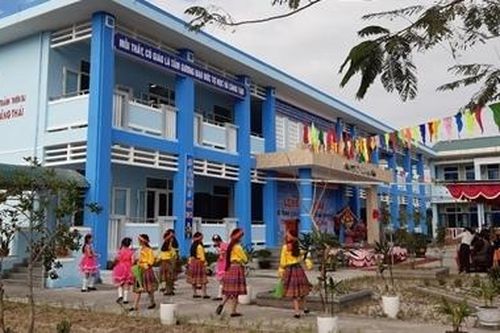 Bàn giao công trình trường học phòng tránh thiên tai