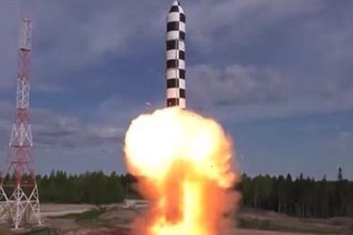 Nga hé lộ kế hoạch đưa đầu đạn siêu vượt âm lên ICBM Sarmat