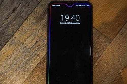 Thực hư smartphone Xiaomi biến thành cục gạch vì đổi hình nền