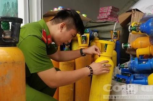 Chặn đứng lô 'hàng' trên đường vào vũ trường