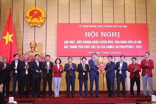 Gặp gỡ, tôn vinh các vận động viên Hà Nội sau SEA Games 30
