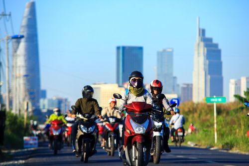 Không khí Hà Nội vẫn không tốt, TP.HCM trong lành