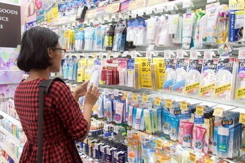 Người Việt bị bắt vì ăn cắp 256.000 USD mỹ phẩm khắp Nhật Bản