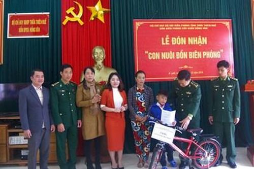 Ấm áp mô hình 'Con nuôi đồn biên phòng'