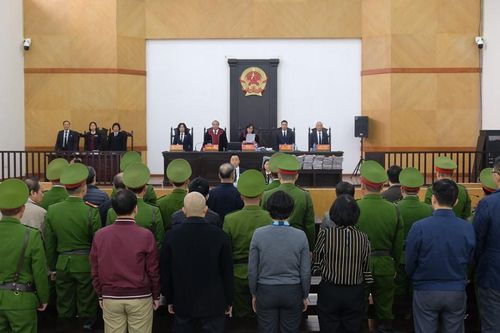 Vụ mua bán AVG: Ông Nguyễn Bắc Son bị 'mắng' không biết gì vẫn làm Bộ trưởng