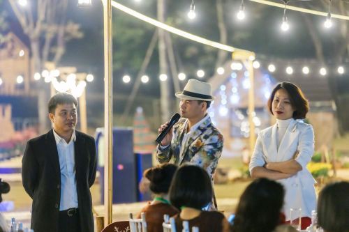 Đón Noel tuyết rơi cùng nghệ sĩ Xuân Bắc