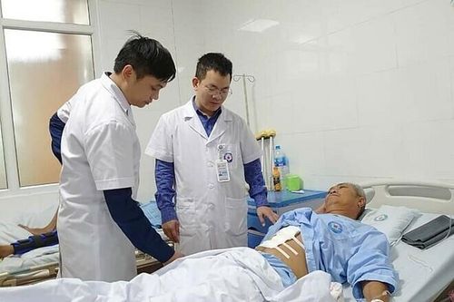 Hàng nghìn con sán lá gan trong đường mật vì ăn gỏi cá