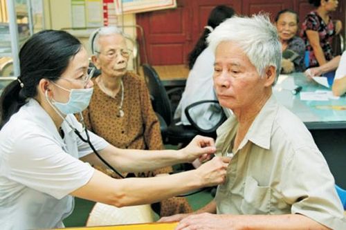 5 bệnh hay gặp ở người cao tuổi và cách ngừa