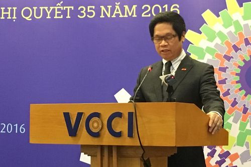 'Doanh nghiệp sốt ruột nhưng thể chế còn đủng đỉnh'
