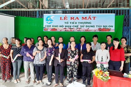 Các cấp hội phụ nữ với nhiều hoạt động bảo vệ môi trường