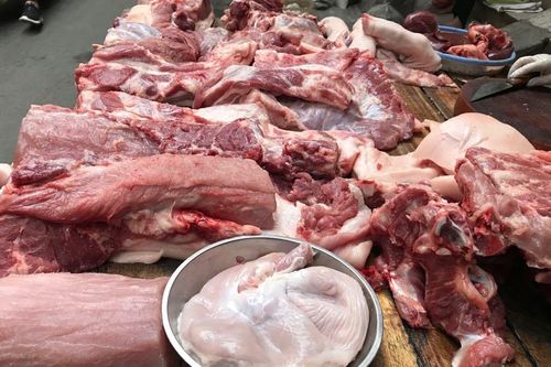 Giá thịt lợn liên tục tăng cao, Bộ Công Thương nói gì?