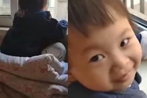 Lo lắng con gái 3 tuổi bị trầm cảm vì ngày nào cũng nhìn ra cửa sổ, bố trẻ cười ra nước mắt khi phát hiện được sự thật