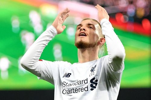 Đội hình trẻ nhất lịch sử Liverpool thua 0-5 trước Aston Villa