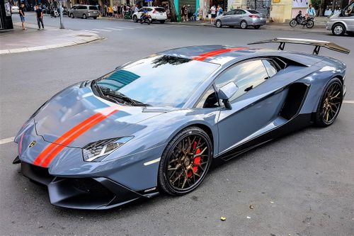 Lamborghini Aventador độ phiên bản 50 năm lột xác với ngoại hình mới