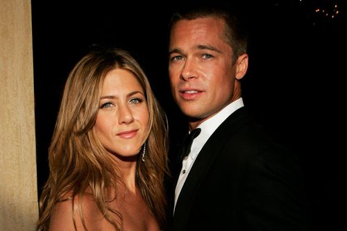 Jennifer Aniston phủ nhận tái hợp Brad Pitt