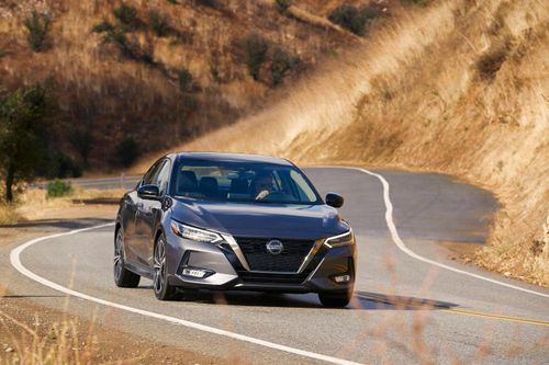 Nissan Sentra 2020 nâng cấp mạnh, giá từ 19.090 USD