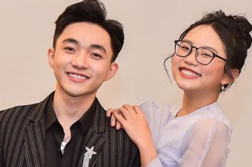 Phương Mỹ Chi khoe ảnh tình cảm bên 'bạn trai âm nhạc'