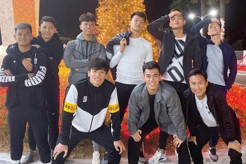 Đình Trọng, Hoàng Đức khoe ảnh đi chơi ở Hàn Quốc