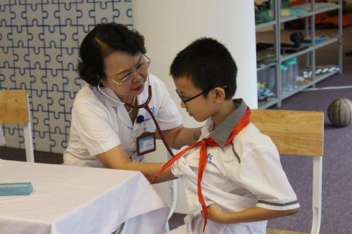 Dịch cúm tấn công trường học, khu dân cư