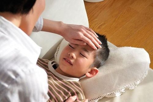 Gia tăng trẻ mắc cúm, bác sỹ yêu cầu cha mẹ cấm làm việc này vì sẽ hại con