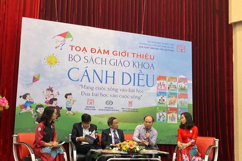 SGK Toán hiện hành: Khó tới mức giáo sư Toán mới hiểu hết