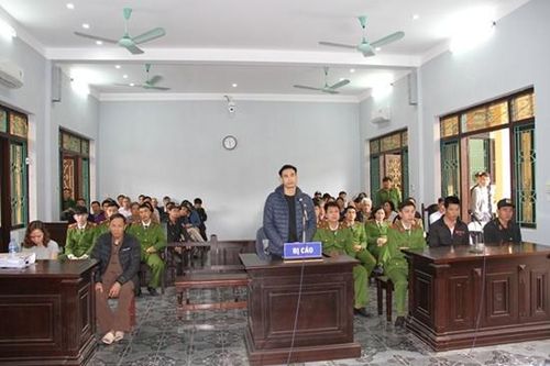 Y án kẻ đột nhập sát hại 2 vợ chồng ở Hưng Yên
